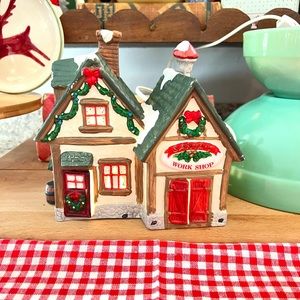 Dickens keepsake light up house Santa’s work shop Christmas holiday decor